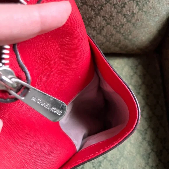 Michael Kors Red Tote Bag - Picture 4 of 11